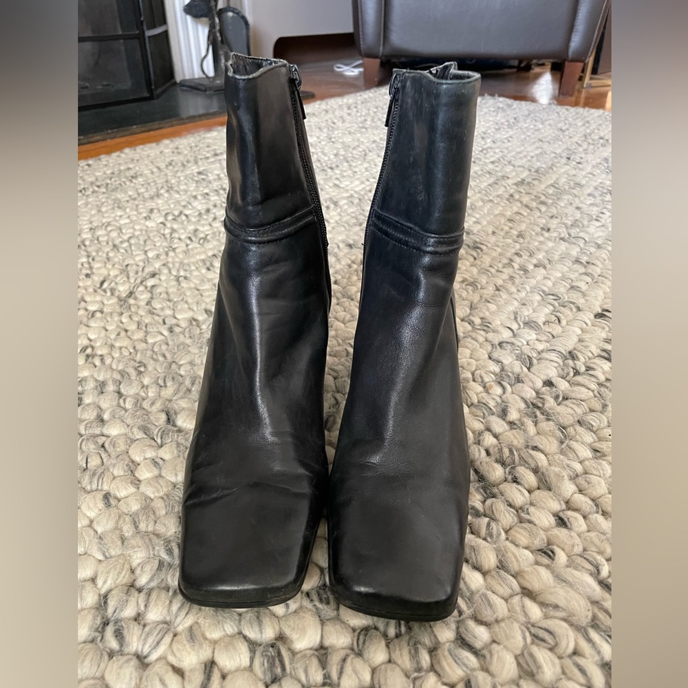 Nine West Y2K Square Toe Stacked Heel Black Leather Ankle Boots - 8M